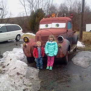 Meet your Posher, Leslie